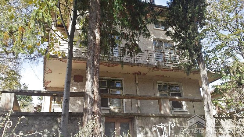 Large house for sale near Kostenets