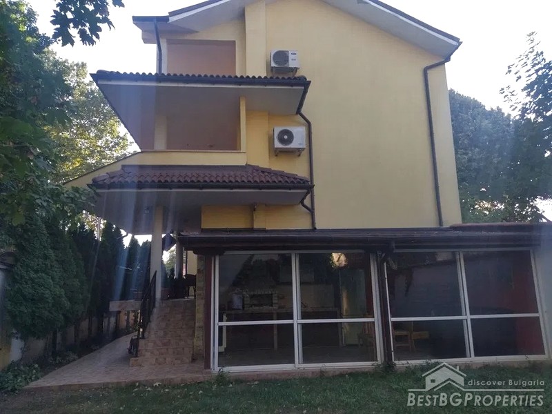 Large new house for sale in Dobrich