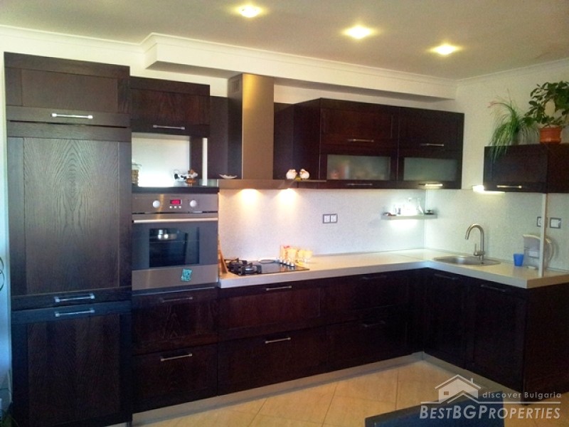 Luxury apartment for sale in Saint Vlas