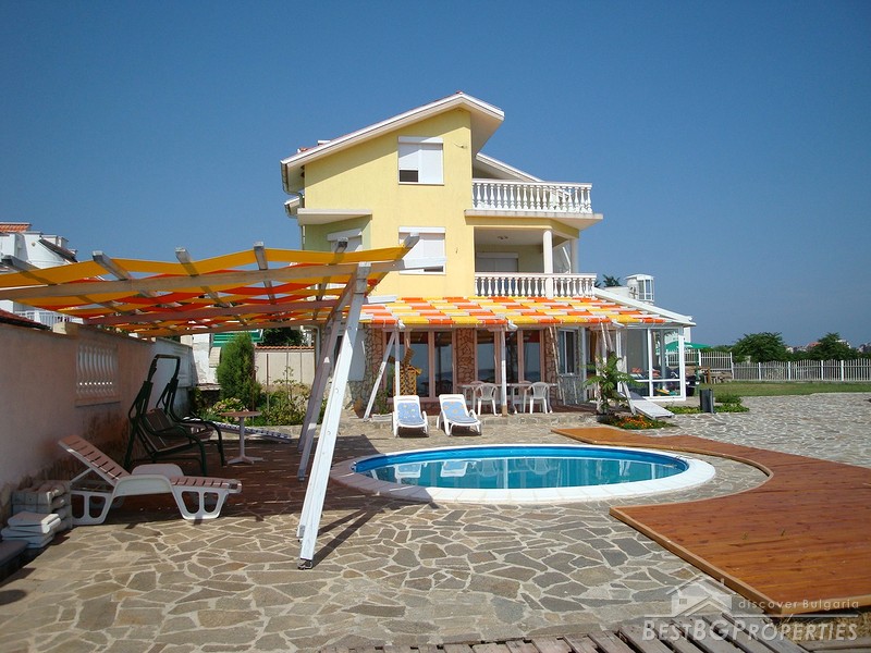 Luxury house for sale in Chernomorets
