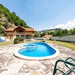 Luxury mountain house for sale near Devin
