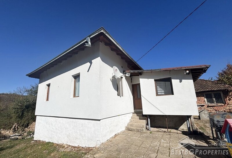 Mountain house for sale near the town of Etropole