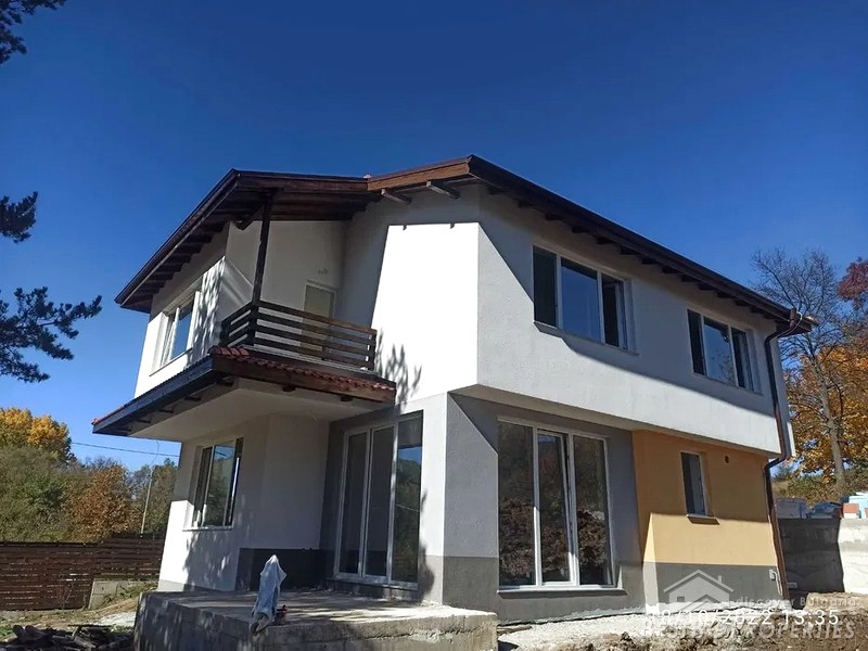 New house for sale close to Pernik
