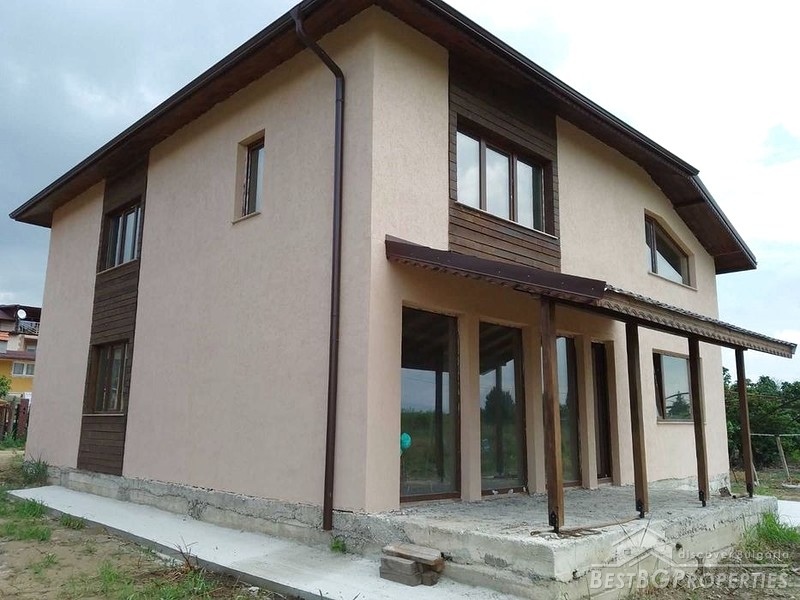 New spacious house for sale in the town of Stamboliyski