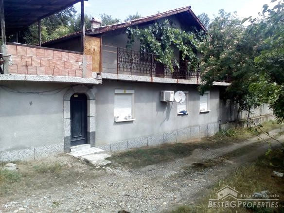 Nice house located in close vicinity to Blagoevgrad
