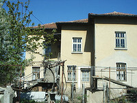 Old House Only 4 km From Karlovo in Karlovo