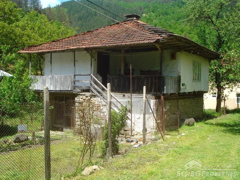 Old house for sale in Troyan