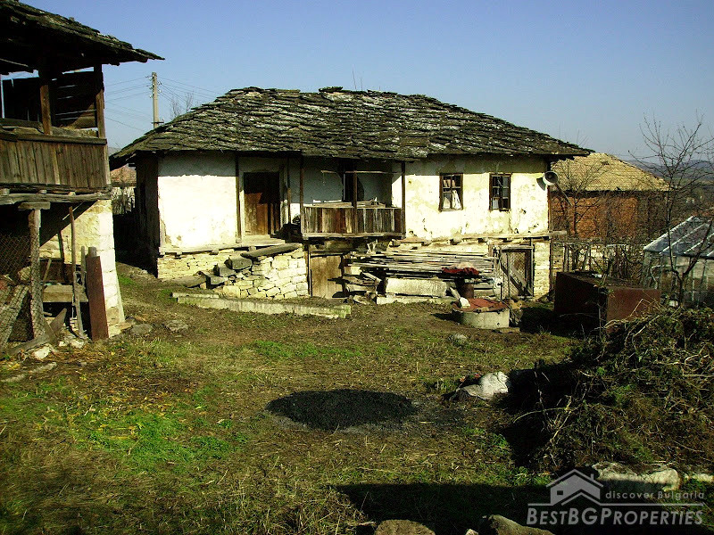 Old house for sale near Mezdra