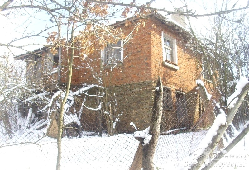 Old house for sale near Tsarevo
