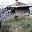 Old house requiring renovation for sale in Elena