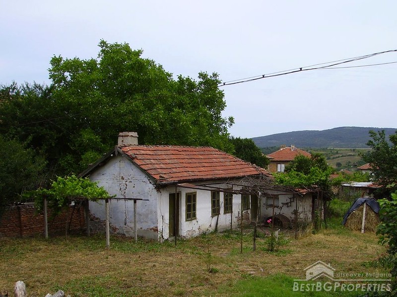 One storey rural property 3 km from the beach