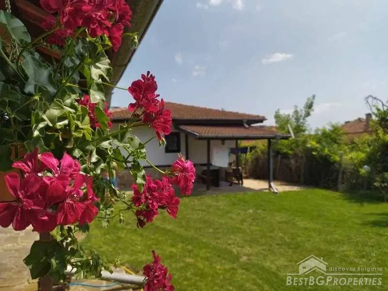 Renovated house for sale by lake Tsonevo