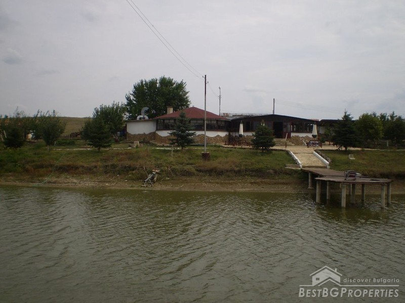 Restaurant with a lake for sale near Varna