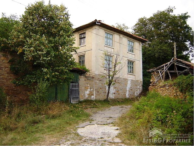 Rural House In Good Condition Located Close To The Town Of Dryanovo