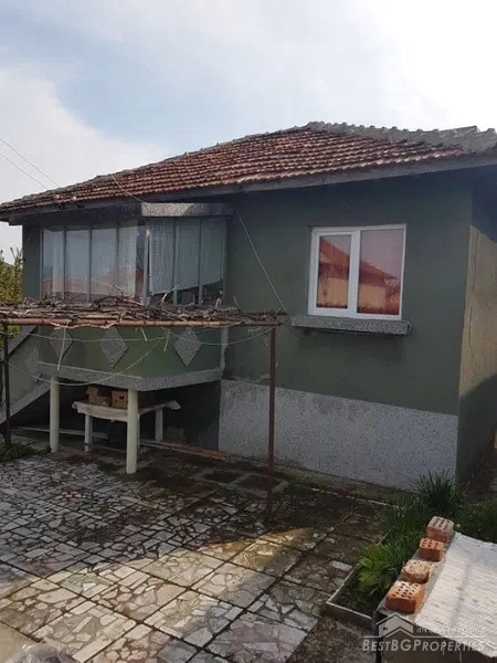 Rural house for sale 30 km from the sea