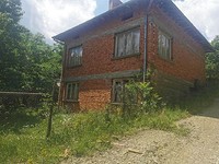 Rural house for sale close to Montana