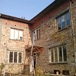 Rural house for sale in the mountain town of Elena