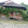 Rural house for sale in the mountain town of Elena