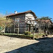 Rural house for sale in the town of Ugarchin