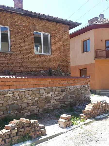 Rural house for sale not far from Sofia