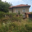 Rural house with a large yard for sale near Gabrovo