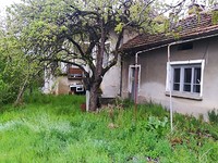 Rural property for sale near the town of Knezha