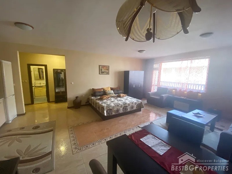 Spacious apartment for sale in Saint Vlas