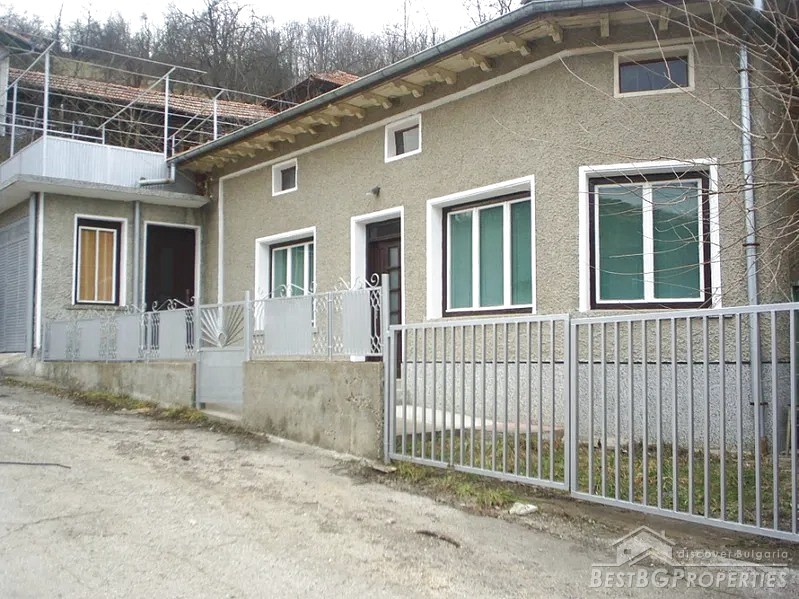 Spacious house for sale near Veliko Tarnovo