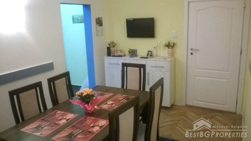 Three-bedroom, fully furnished, new apartment for sale in Asenovgrad