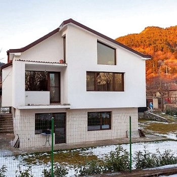 Houses in Tvarditsa