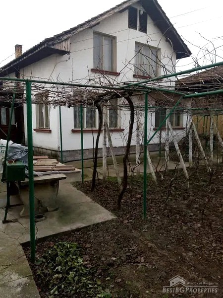 Two buildings on a shared plot of land in Bregovo
