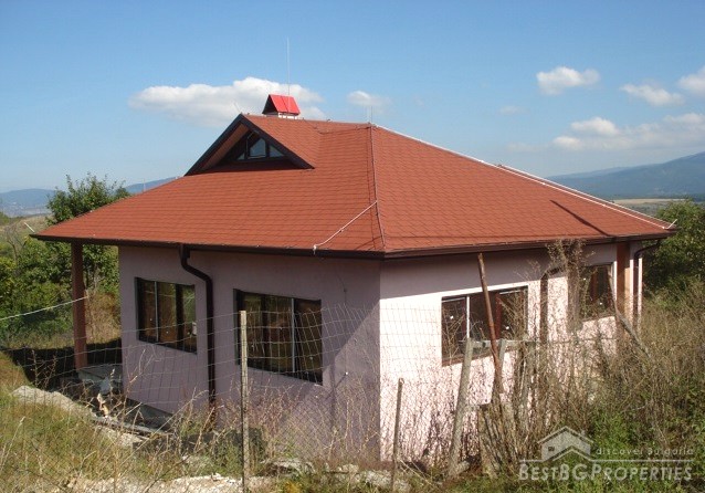 Two houses on a shared plot of land near Pernik