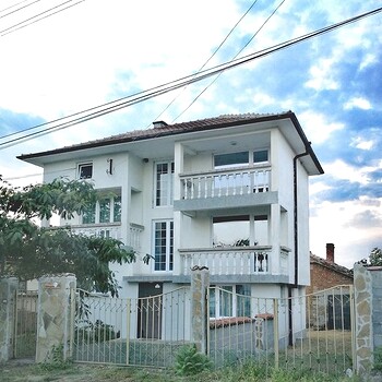 Two houses sharing a yard for sale in the town of Balgarovo