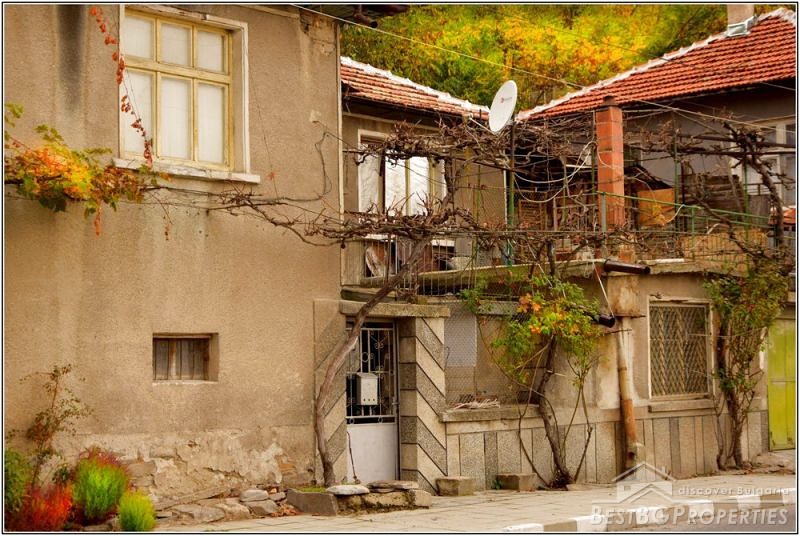 Two storey house in the town of Krichim