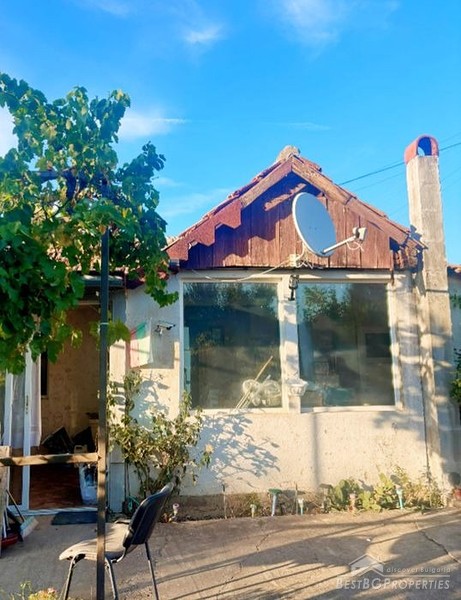 Vacation house for sale by the town of Sevlievo