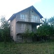 Village House Near Dve Mogili