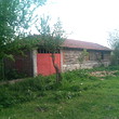 Village House Near Dve Mogili