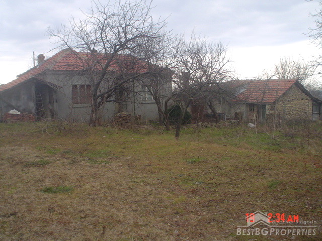 Village House With Huge Yard Near Varna