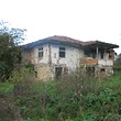 Old house for sale near Sredets