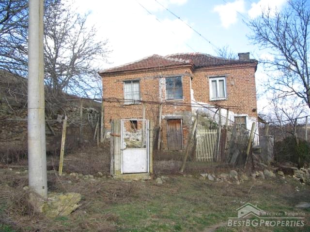 House with own water supply