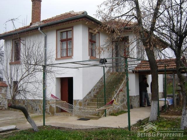 Beautiful Renovated House At A Good Price!!!