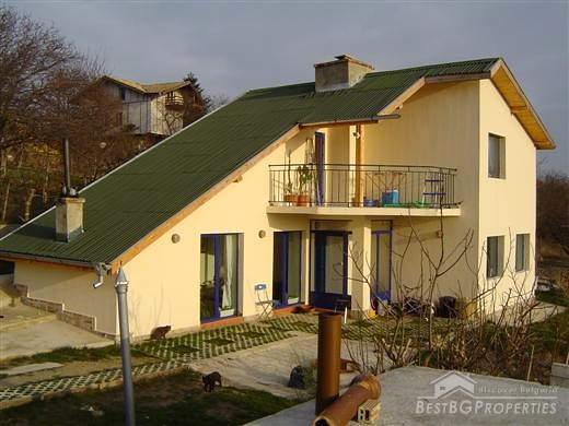 Charming Cottage Some 8 Km From Varna