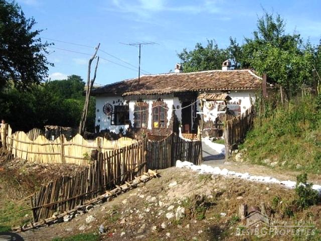 Charming House Near The River Danube