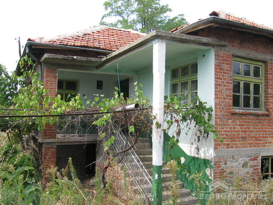 House that needs repairs