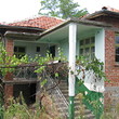 House that needs repairs