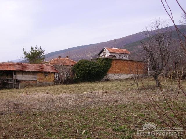 House At The Foot Of The Mountain