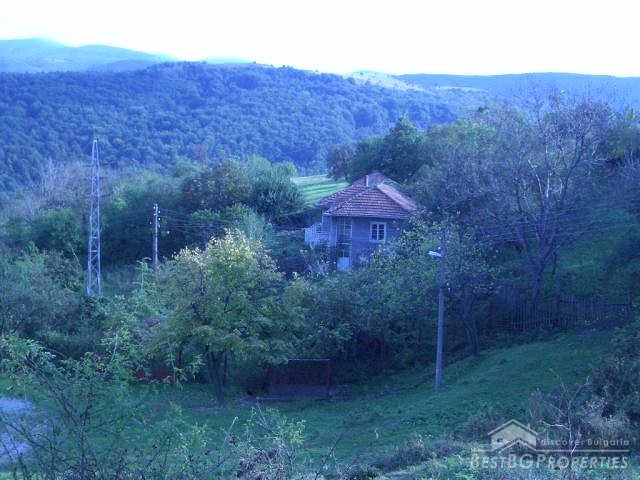 House for sale in the mountain