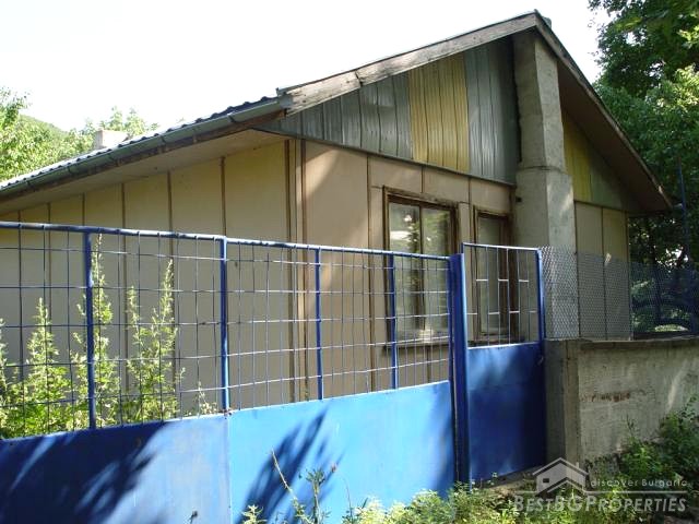 House for sale on river near Sandanski