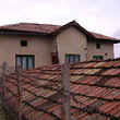 Two storey house with 800 sq m gardne near Sandanski