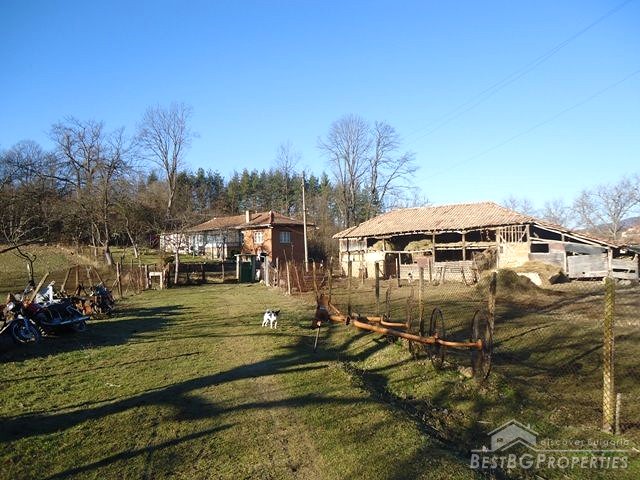 Beautiful place with great potential -  house with huge garden at the end of a village